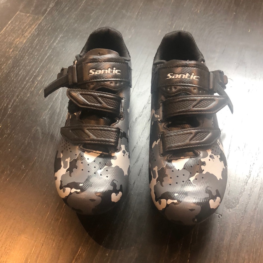 Men’s spin shoes